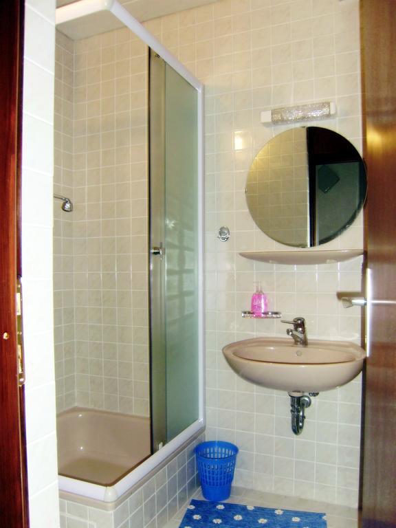 Vila Jadranka Apartments And Rooms Omišalj Стая снимка